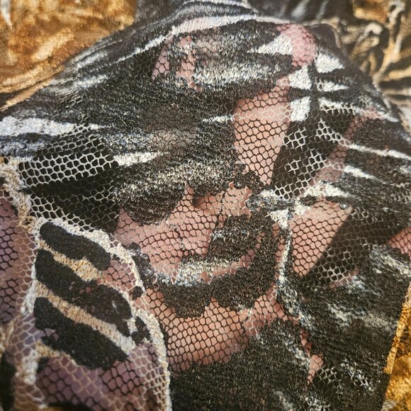 J.T.B. Petite Black, White and Tan Sleeveless Tank Sz PS - Picture 4 of 7